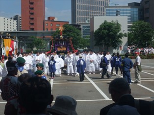 omikoshi.jpg