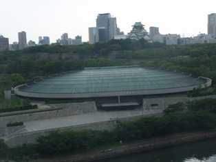 oosakacastle hall.jpg