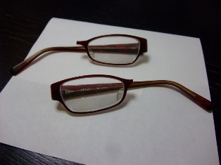 broken glasses2.jpg