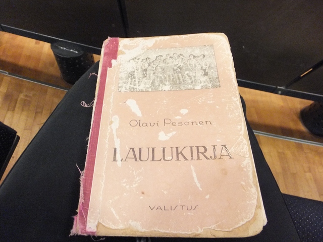 laulukirja.jpg